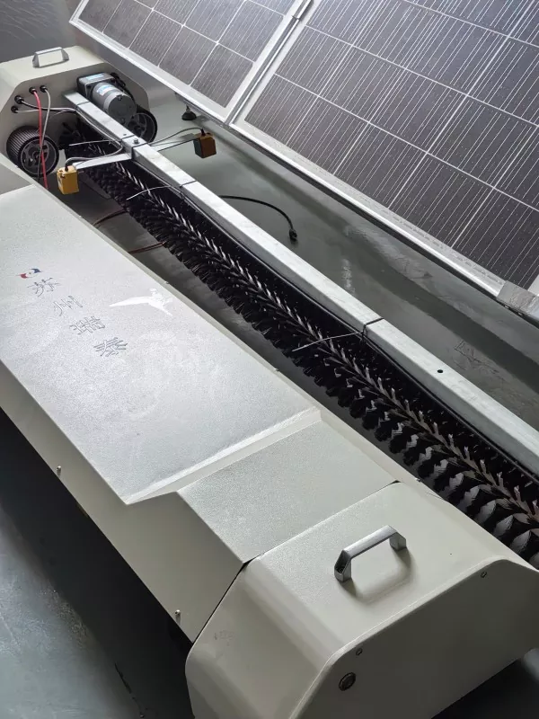 Solar Cleaning Robot